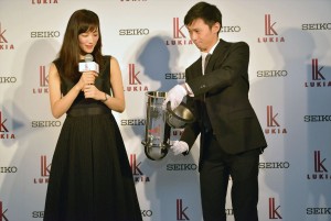 「セイコー ルキア2014 秋冬 新CM発表会」に登場した綾瀬はるか