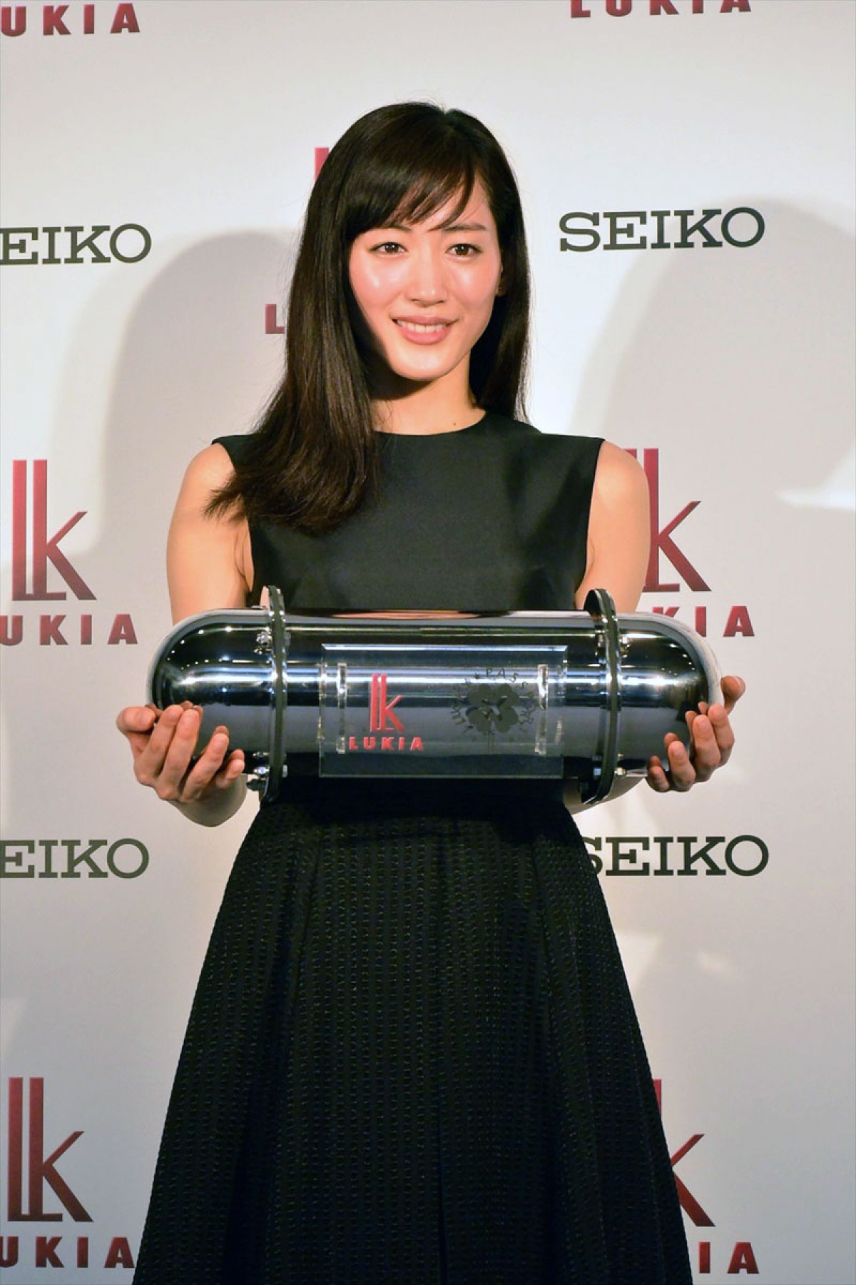 綾瀬はるか、実は“壁ドン”に興味なし「みんな、マンガの読み過ぎ！」