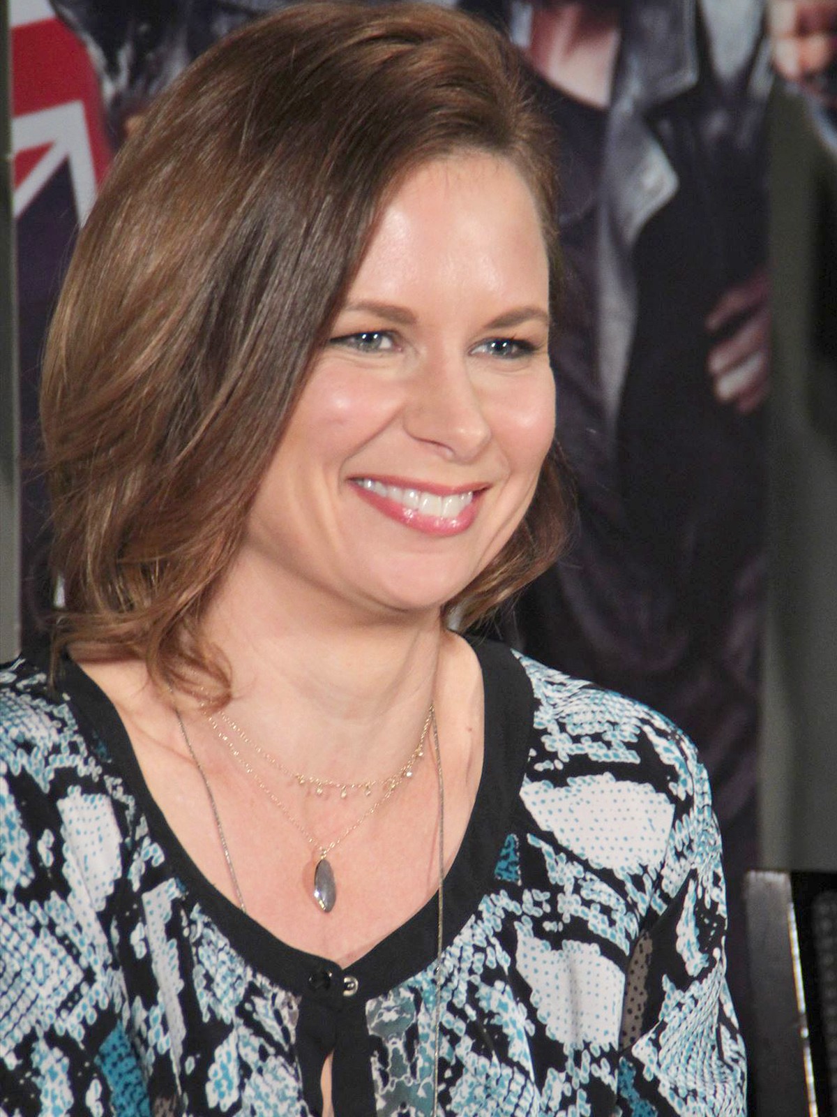 『24』クロエ役女優、7年ぶり来日で衝撃の事実発覚「パソコンが苦手です」