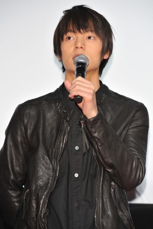 映画『ST 赤と白の捜査ファイル』完成披露試写会に出席した窪田正孝