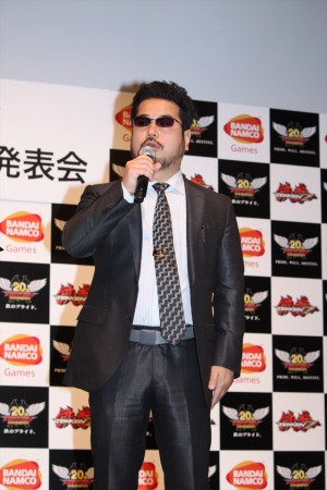 『鉄拳』20周年プレス発表会に登場した原田勝弘
