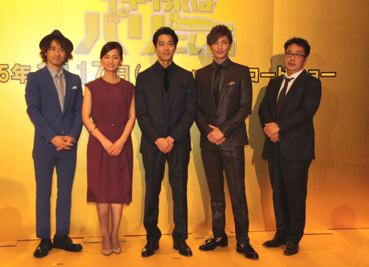 尾野真千子、玉木宏ら共演者に海に投げ込まれて「なにすんの～！」