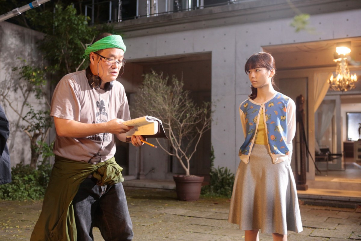 伝説のJホラー『女優霊』から20年、島崎遥香主演のホラー映画タイトルは『劇場霊』