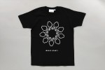 「BEAMS」コラボTシャツ（peace／ブラック）