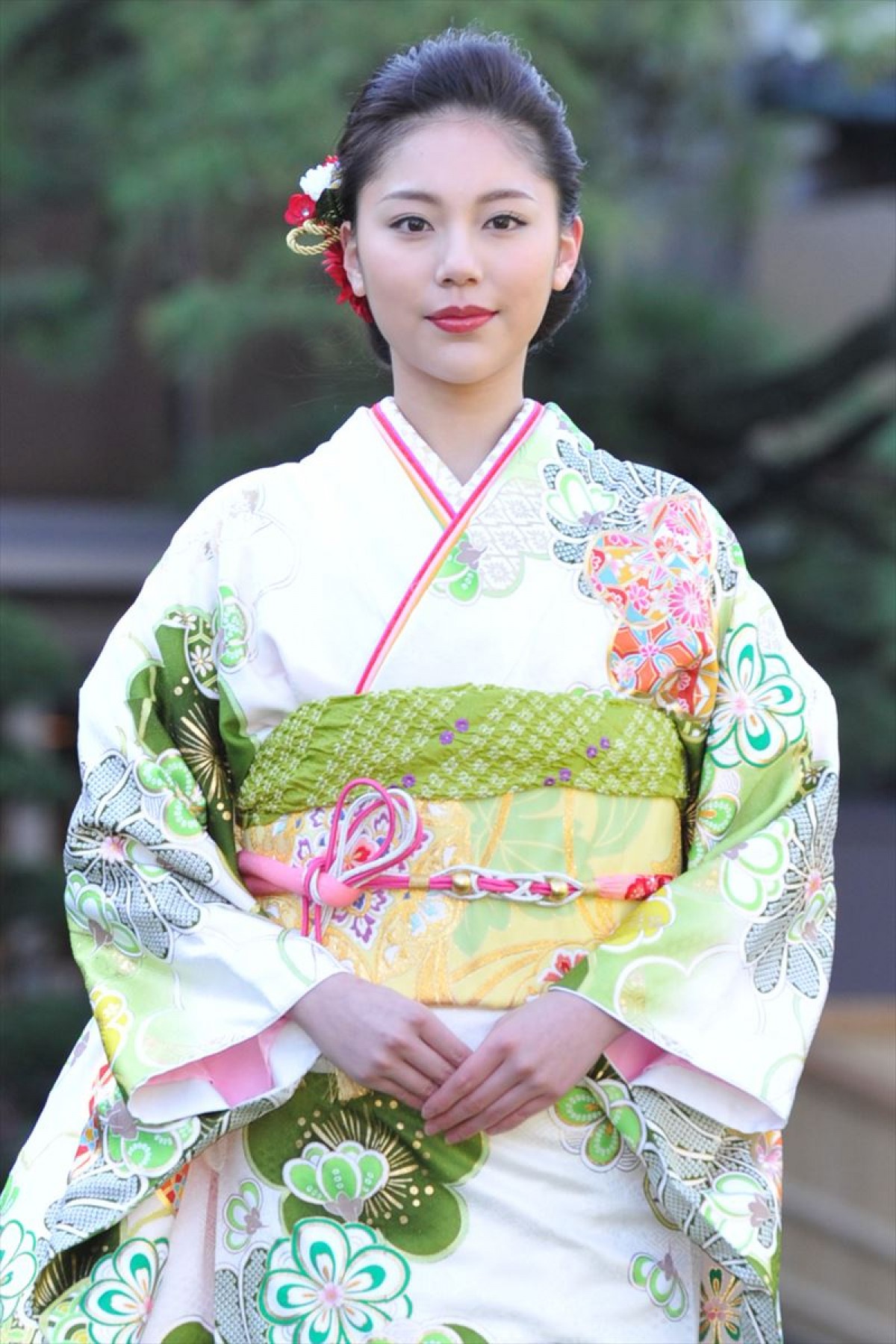 武井咲「ちょっと疲れました」2014年を振り返る 　クリスマスは友達と…？