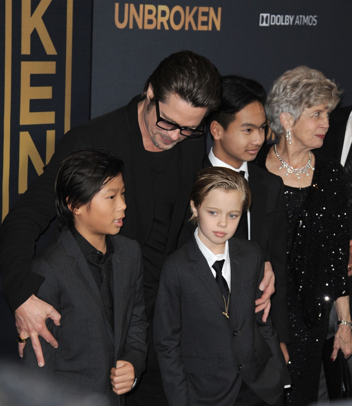 ブラッド・ピット、アンジー激似の愛娘とプレミア出席！MIYAVI夫妻も登場