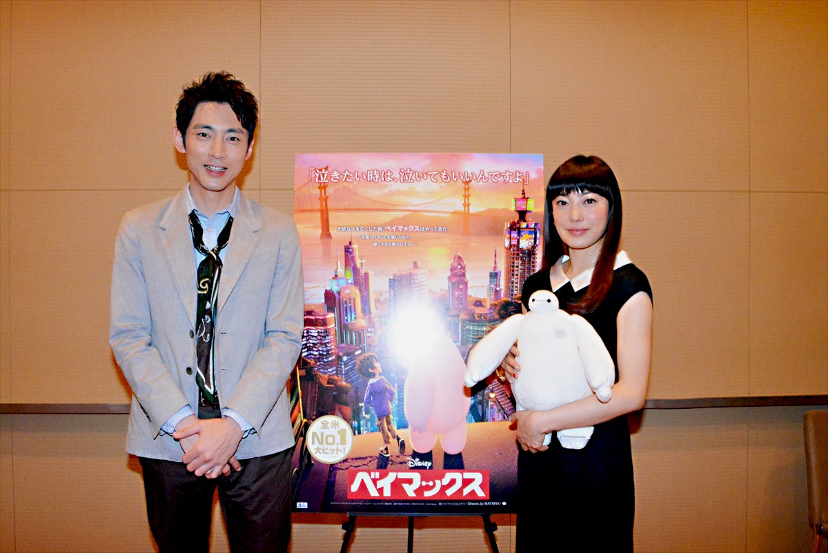 菅野美穂＆小泉孝太郎『ベイマックス』インタビュー 「弟にライバル心あった」