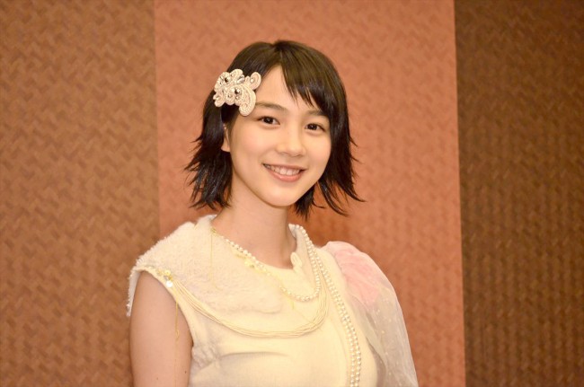 能年玲奈、2015年は「ハードアクション満載の女探偵」に!? 女優としてアクションに挑戦したい