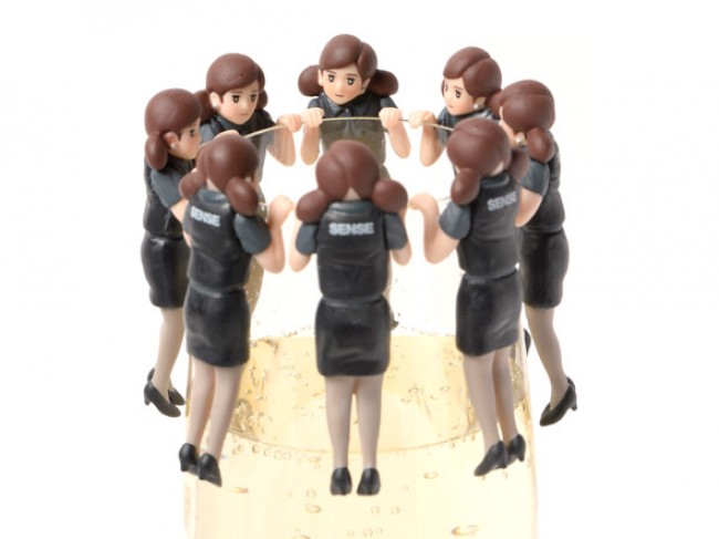 「コップのフチ子」シリーズ初の“ブラックカラー”が登場!