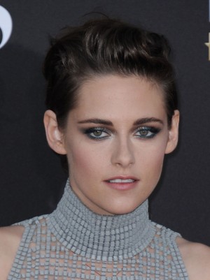 クリステン・スチュワートに同性愛の噂