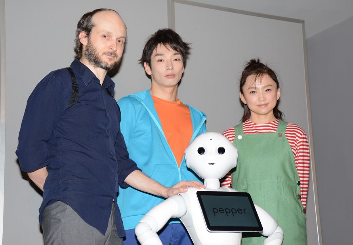 舞台『プルートゥ PLUTO』囲み取材の様子