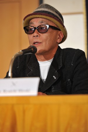 『さよなら歌舞伎町』日本外国特派員協会記者会見に出席した廣木隆一監督