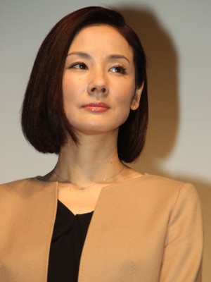 『ウロボロス～この愛こそ、正義。』舞台挨拶に出席した、吉田羊