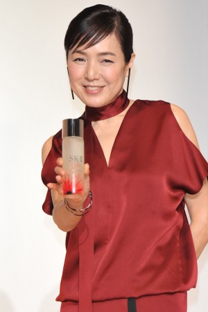 桃井かおり、「SK‐II誕生35周年キックオフセレモニー」にて
