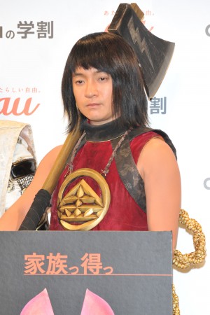 「au発表会 2015 Spring」に出席した、濱田岳