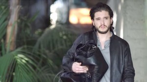 キット・ハリントン、「JIMMY CHOO／ジミー チュウ」2014年秋冬コレクションでも活躍