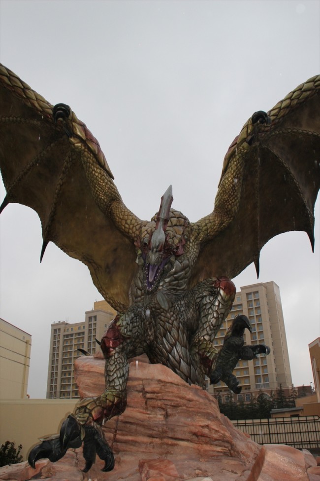 写真）USJ『モンハン』アトラクションに行ってみた 等身大ジンオウガが