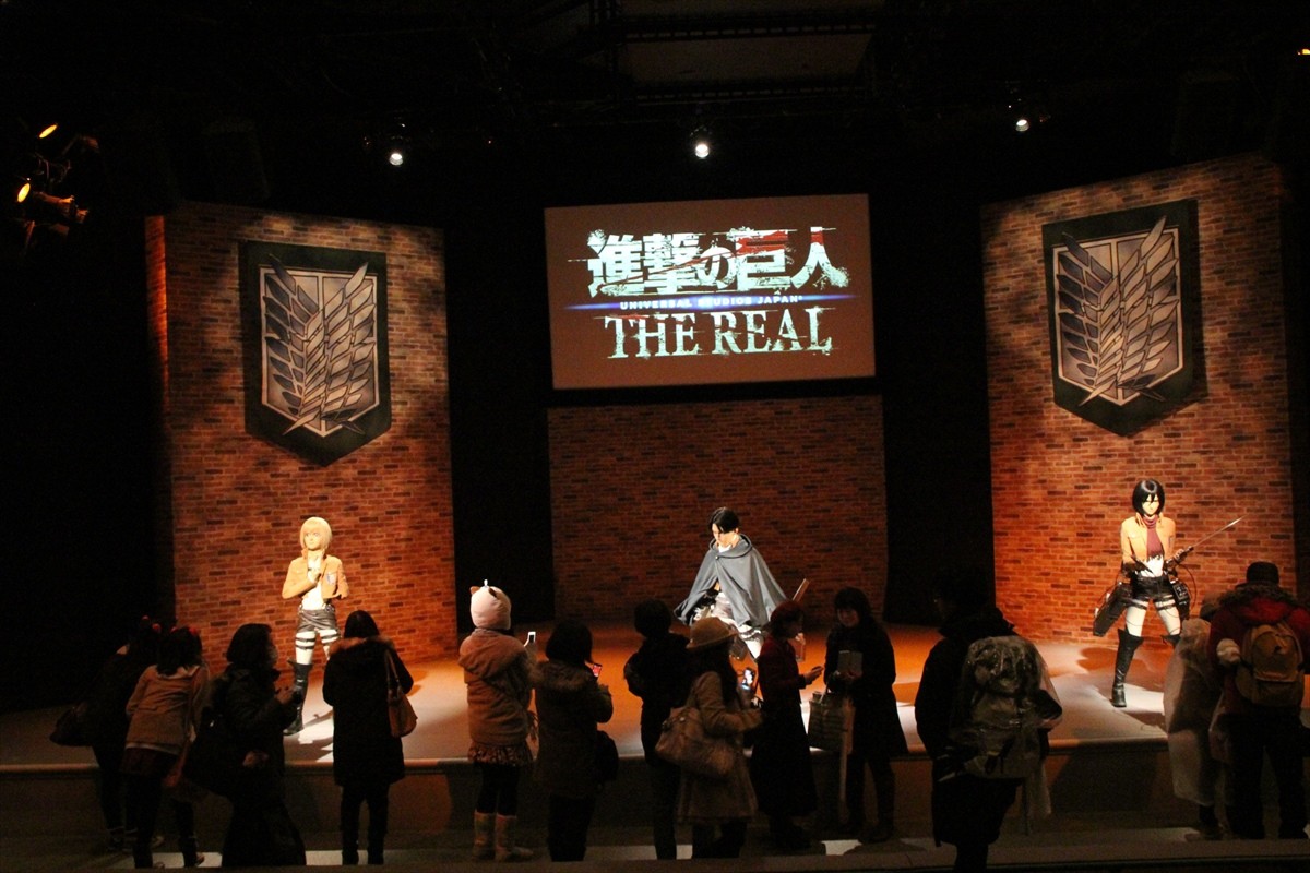 USJ『進撃の巨人』アトラクションに行ってみた　等身大“捕食巨人”との2ショットも