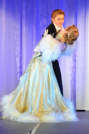 朝夏まなと、実咲凜音、ミュージカル『TOP HAT』制作発表会にて