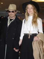 ジョニー・デップ、体調不良で来日会見中止　レッドカーペットは調整中
