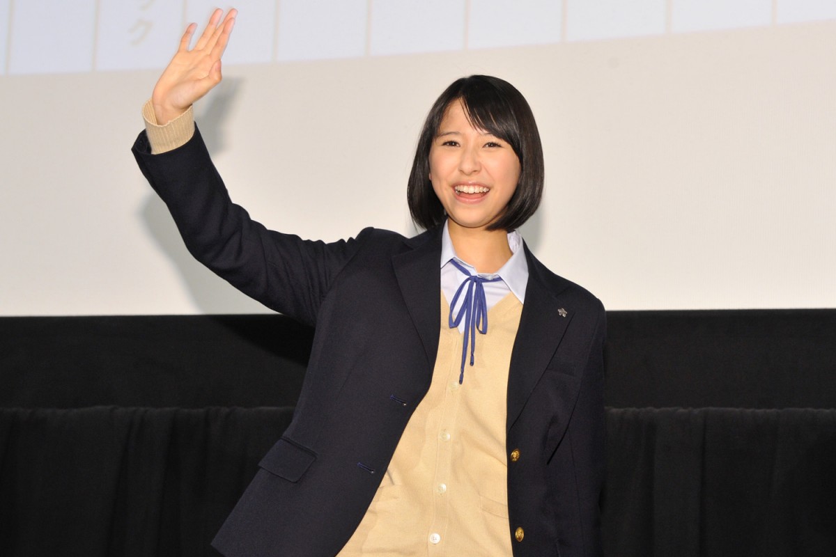 ももクロ映画の舞台挨拶、マー君がサプライズゲストで登場！