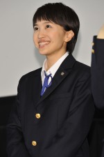 『幕が上がる』完成披露試写会に登場した百田夏菜子