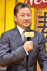 浅野忠信、サッポロ 麦とホップ The gold 新CM発表記者会見にて