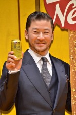 浅野忠信、サッポロ 麦とホップ The gold 新CM発表記者会見にて