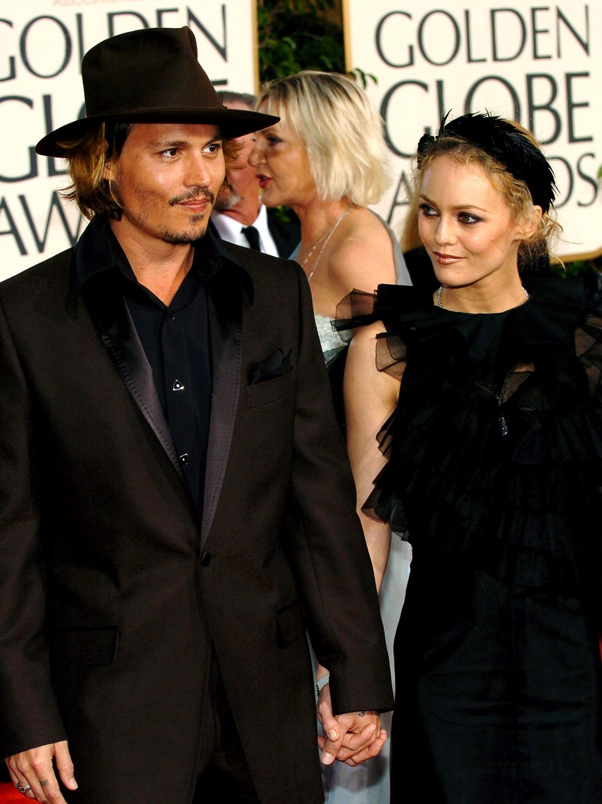 惚れた相手に一直線！“婚約魔”ジョニー・デップの恋愛遍歴