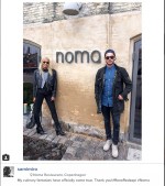 サミ・ロミが投稿した、恋人ザック・エフロンとの2ショット