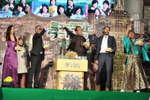 『ミュータント・タートルズ』ジャパンプレミアに出席したミーガン・フォックス、ブラッド・フラー、ウィル・アーネット、アンドリュー・フォーム、カンニング竹山
