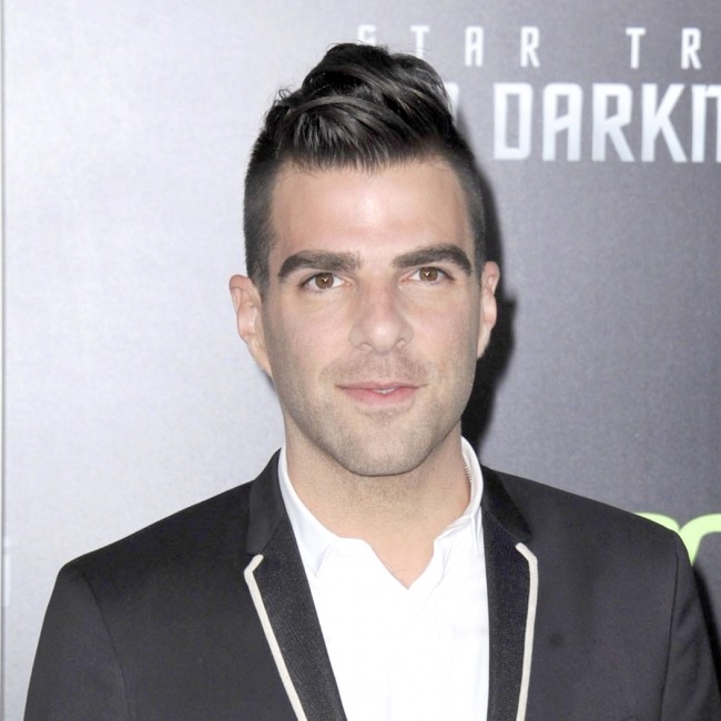 プロフィール用　ザカリー・クイント　Zachary Quinto