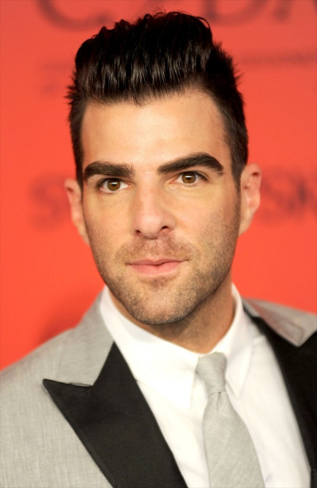ザカリー・クイント、Zachary Quinto