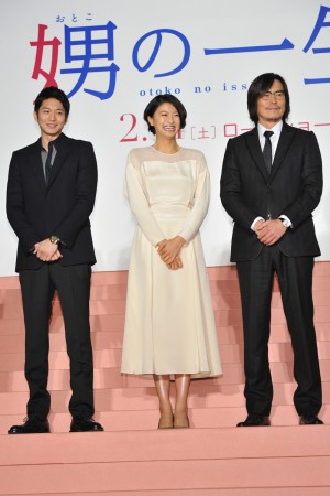 『娚の一生』先行上映イベントに登壇した向井理、榮倉奈々、豊川悦司