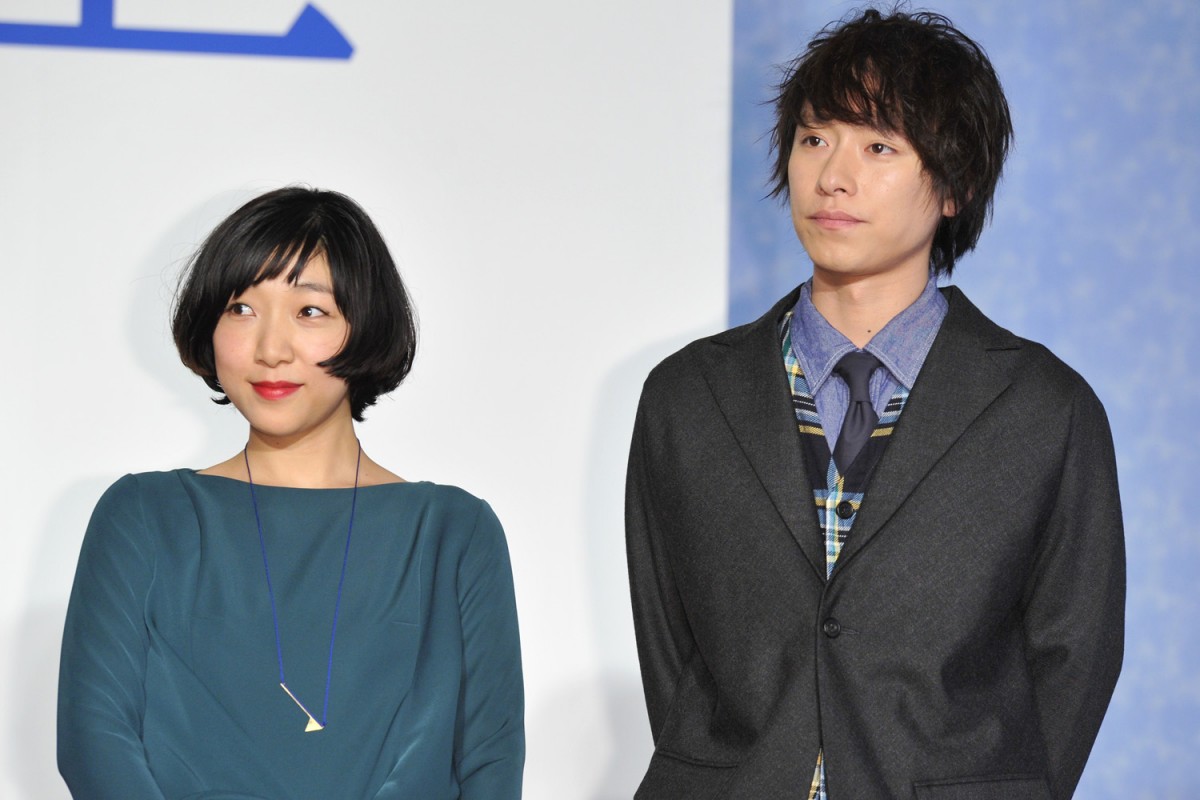 榮倉奈々、直前で向井理との腕組みを拒否！ 豊川悦司と仲良く登場