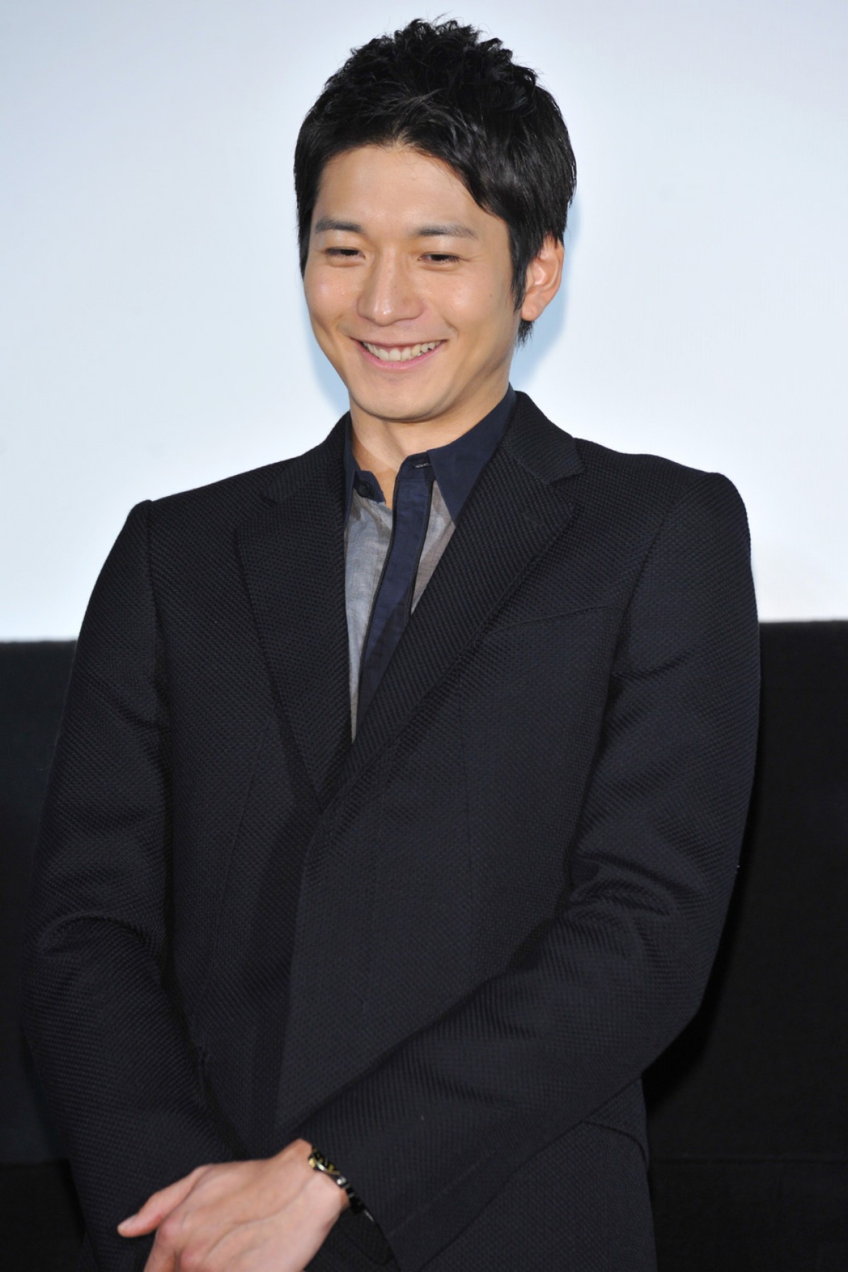 榮倉奈々、直前で向井理との腕組みを拒否！ 豊川悦司と仲良く登場