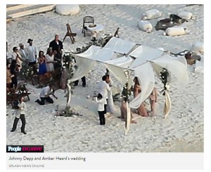 米「People」が掲載した、ジョニー・デップ＆アンバー・ハード結婚式の様子