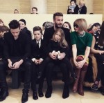 デヴィッド・ベッカム、妻ヴィクトリアのNYファッションショーに家族全員で出席