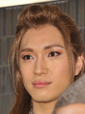 『モンティ・パイソンのSPAMALOT featuring SPAM（R）』囲み取材に登場した松下優也