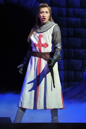 『モンティ・パイソンのSPAMALOT featuring SPAM（R）』公開ゲネプロの様子