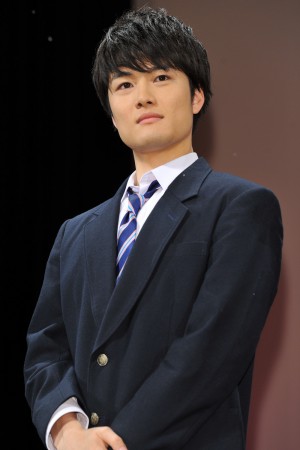 映画『ストロボ・エッジ』完成披露舞台挨拶に登場した入江甚儀