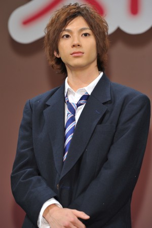 映画『ストロボ・エッジ』完成披露舞台挨拶に登場した山田裕貴