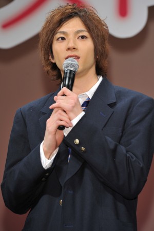 映画『ストロボ・エッジ』完成披露舞台挨拶に登場した山田裕貴