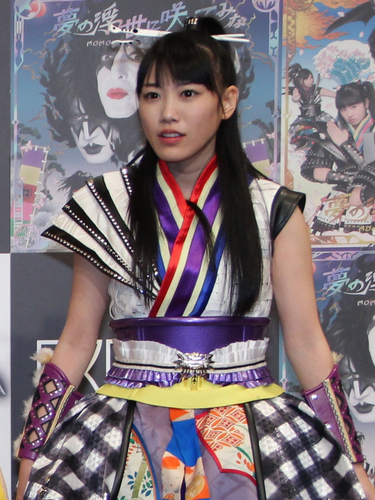 KISS来日会見にももクロ登場！「ももクロは本当のロックグループ」と絶賛