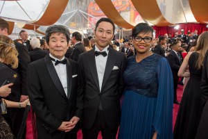 高畑勲（左）、西村義明（中央）、第87回アカデミー賞レッドカーペットにて