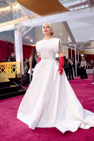レディー・ガガ、第87回アカデミー賞レッドカーペットにて