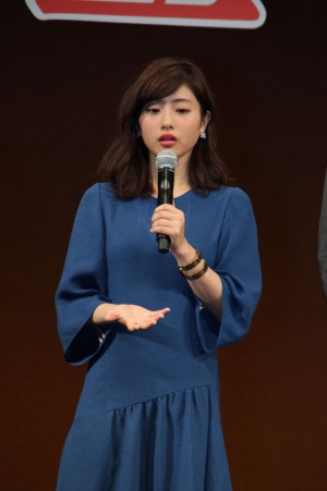 『風に立つライオン』完成披露試写会に出席した石原さとみ