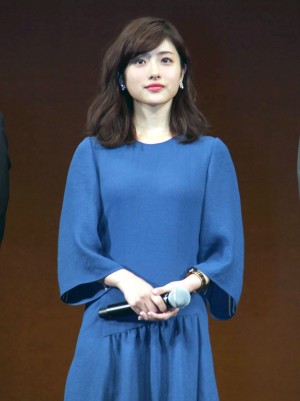 『風に立つライオン』完成披露試写会に出席した石原さとみ