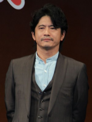 風に立つライオン』完成披露試写会に出席した萩原聖人