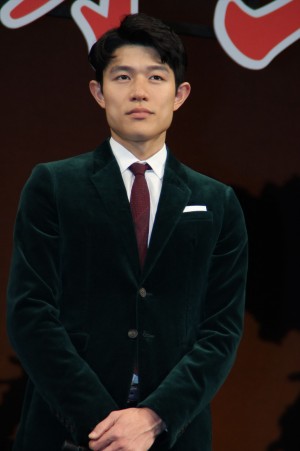 風に立つライオン』完成披露試写会に出席した鈴木亮平